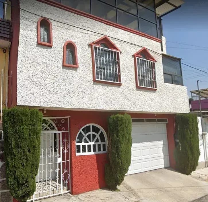 Casa en Celanese, Toluca